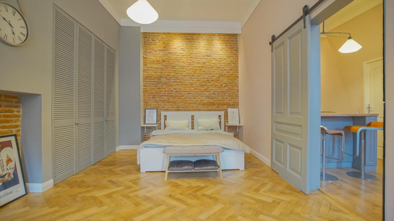Coroni Republic Apart Braşov Exterior foto